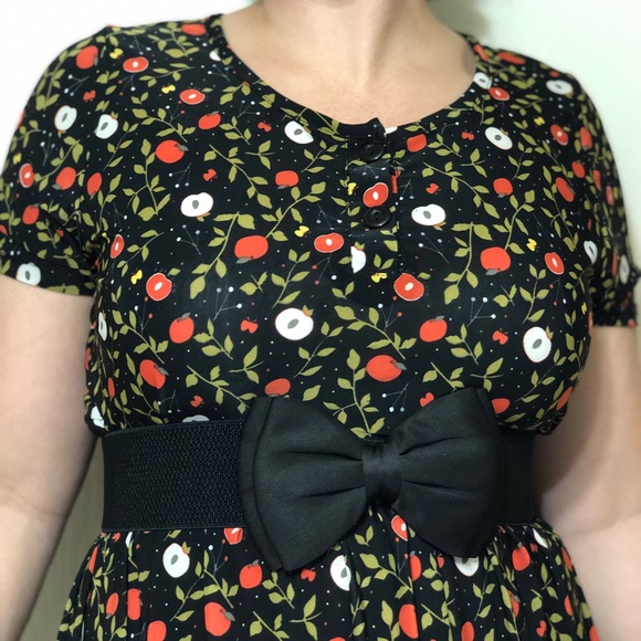 BLACK Wide elastic accent bow belt with snaps - Picture 3 of 4